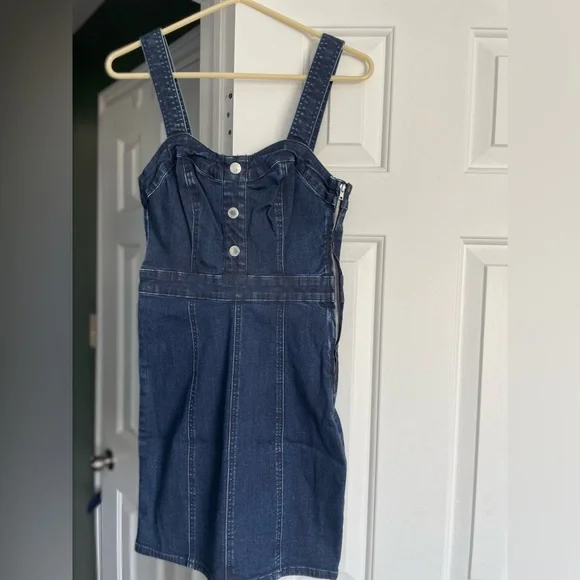 Guess Sleeveless Jean Dress - Picture 5 of 5